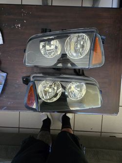 2007 dodge charger headlights
