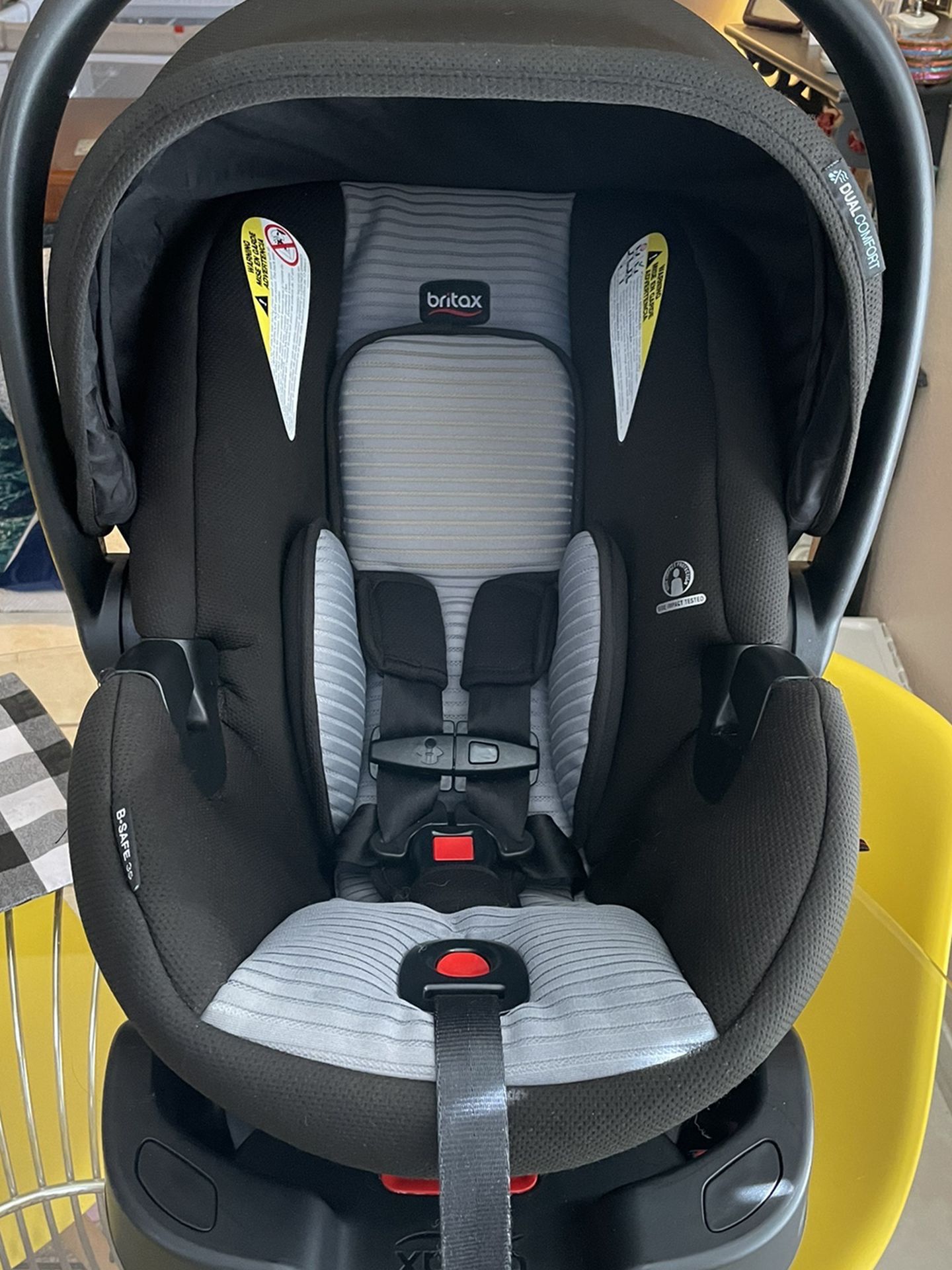 Britax B-Safe 35 Infant Car Seat, Dual Comfort Grey