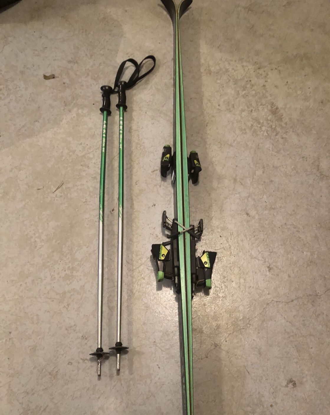 Salomon skis