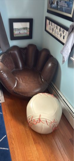 Baseball chair