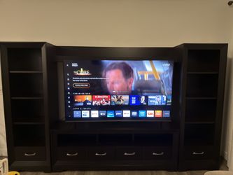 72" Entertainment Center **TV NOT INCLUDED**