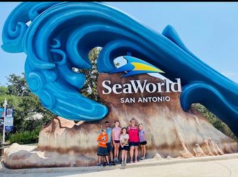 Sea World and Aquatica Tickets plus Parking Pass