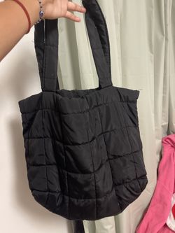 Black small puffer tote