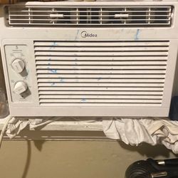 Air Conditioner • Midea Brand
