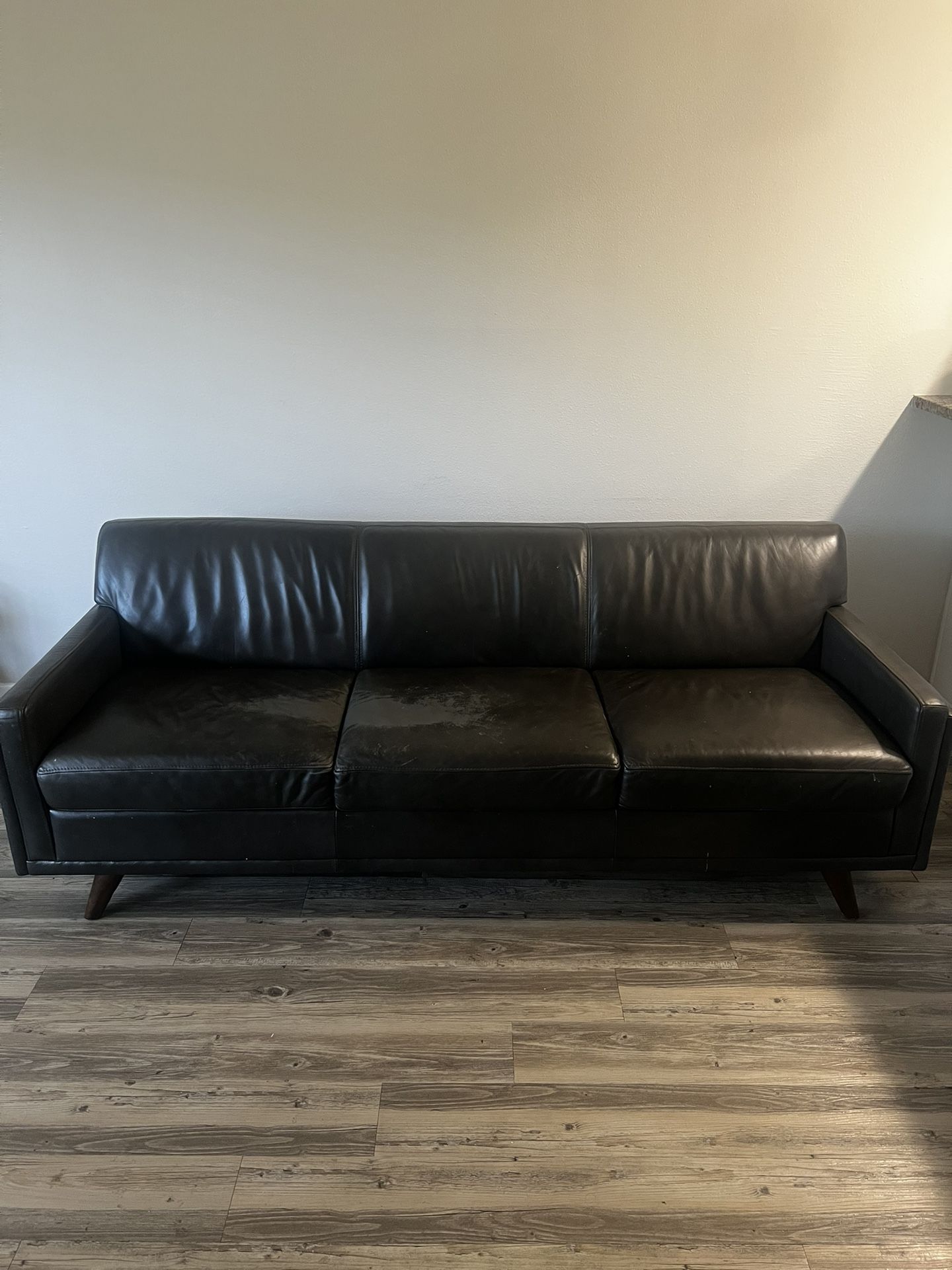 Free Leather Couch – First Come, First Serve