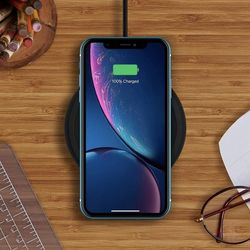 Belkin BOOST↑UP 10W Fast Wireless Charging Pad (Model F7U050) - Qi Certified