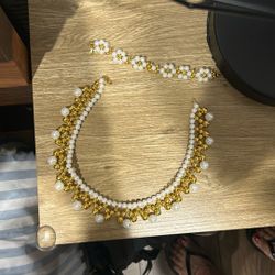 Necklace And Bracelet Made By Hand Beats