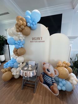 Bearly one balloons