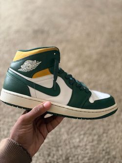 Air Jordan 1 High Green Yellow White Sneaker