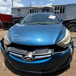 Hyundai Elantra 2016- FOR PARTS / SOLAMENTE POR PARTES 