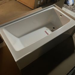 Delta Classic 500 60 in. x 32 in. Alcove Deep Soaking Bathtub with Right Drain in High Gloss White 