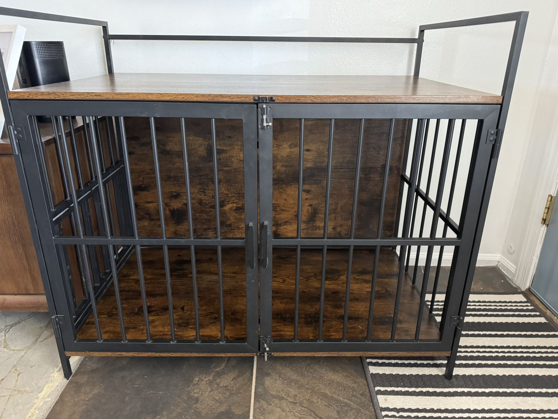 Dog kennel