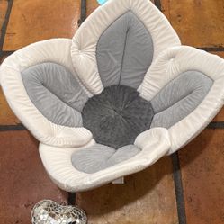 Infant Floral Foam Baby Bath 