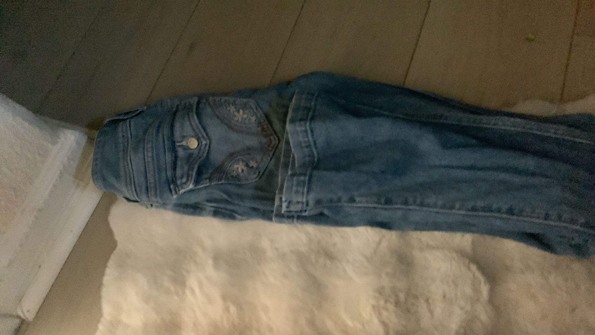 Hollister, low rise boot cut size W 24