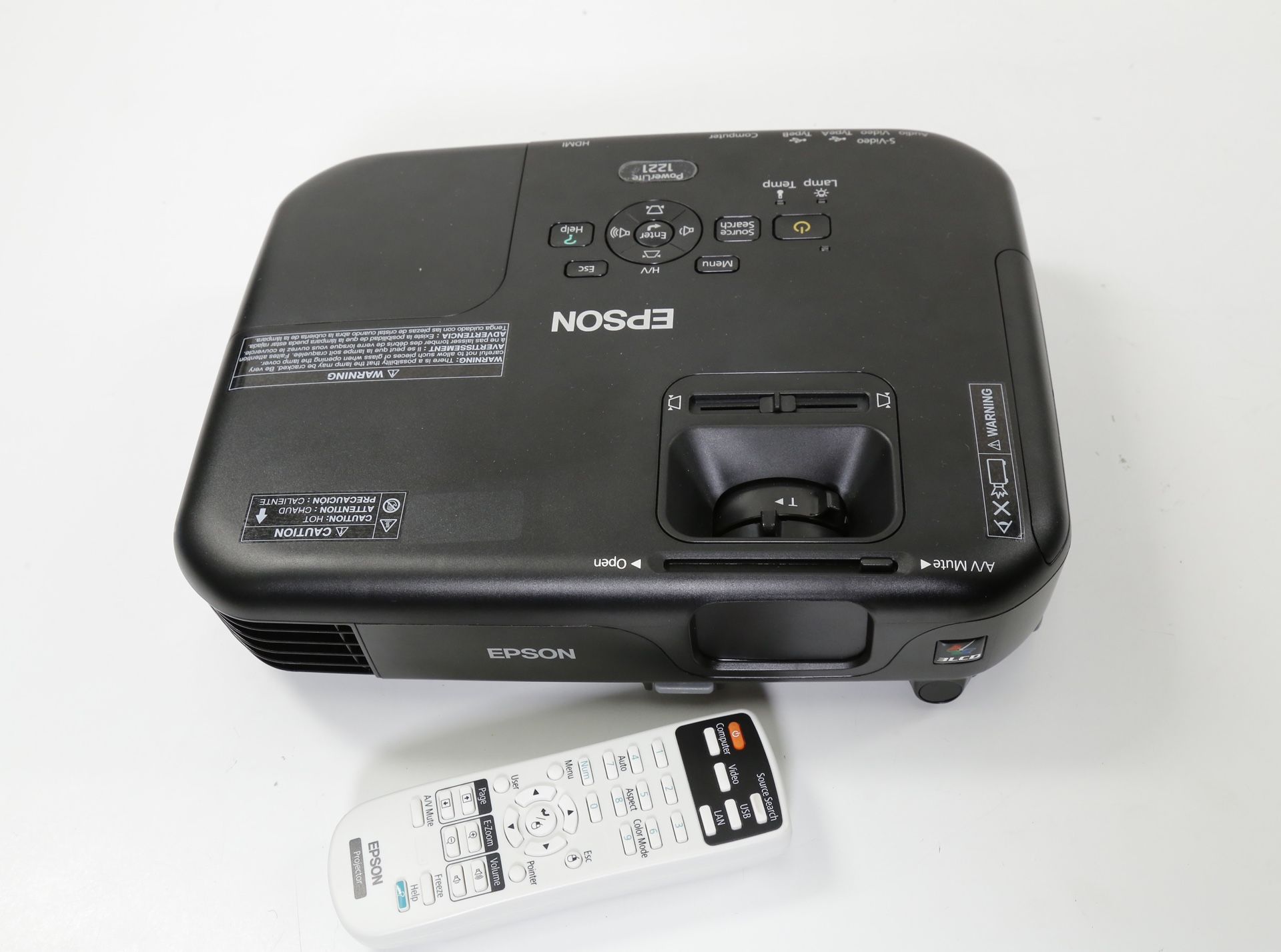 Epson PowerLite 1221 Projector H429A 2800 lumens 62 Lamp Hours