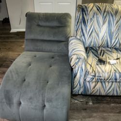 I Recliner, 1 Lounge Chair