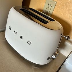 SMEG Retro Williams Sonoma Toaster