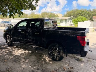 2020 Nissan Titan