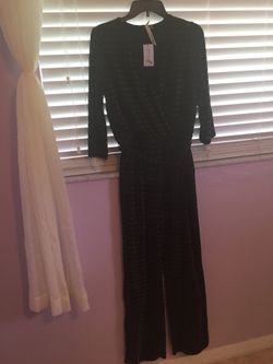 Beautiful pant dress brand new size medium