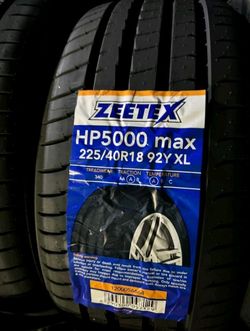 225/40/18 Set of tires Brand New