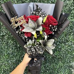Lilies And Roses bouquet 