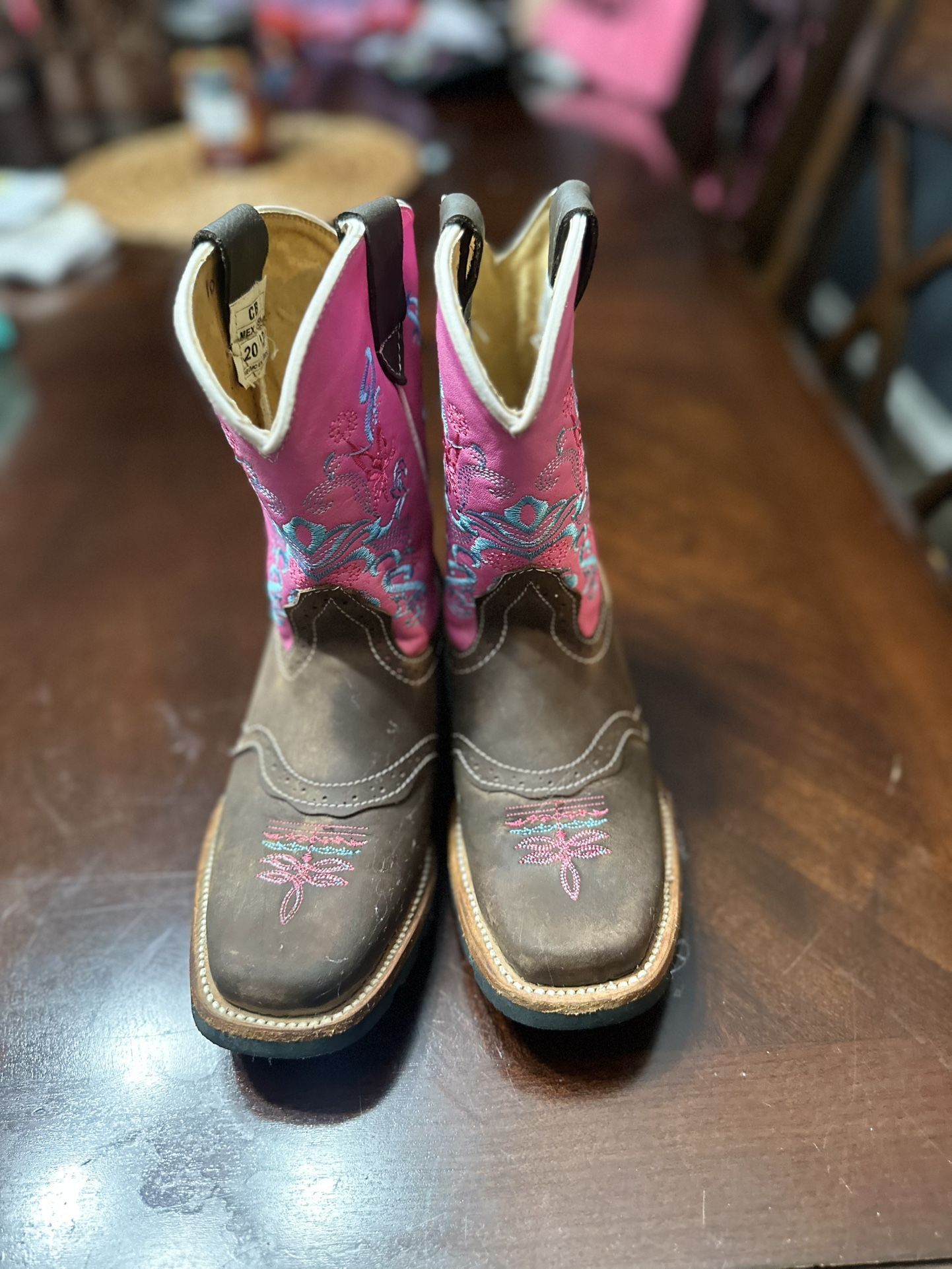 Cat & Jack girls cowboy boots size 1. NOKOTA HORSE. Made In Mexico Si...