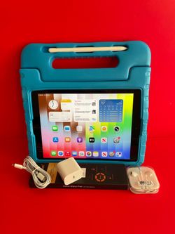 Apple IPad 8th Generation (10.2” Retina/ Latest iOS 26 / 2020 model) 32GB with kids case, Pen & Accessories