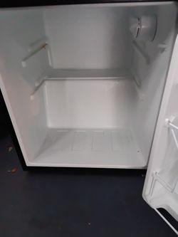Mini refrigerator