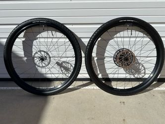 e*thirteen Piedmont Race wheelset with SRAM cassette & rotors