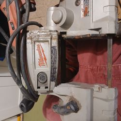 Milwaukee Bandsaw
