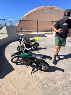 Razor electric moto