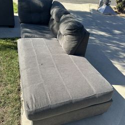 Couches Free 