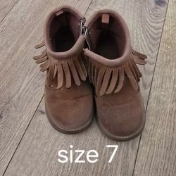 Toddler Boots With Fringe  Size 7