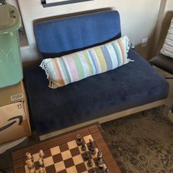 Couches/Chairs