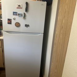 LG Refrigerator For Sale