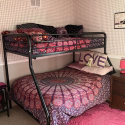 Queen size Bunk Bed- Great Shape