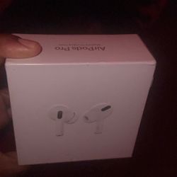 NEW REAL APPLE AIRPOD (dm To Negotiate Price)