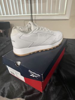Size 9 Women’s Reebok Glide