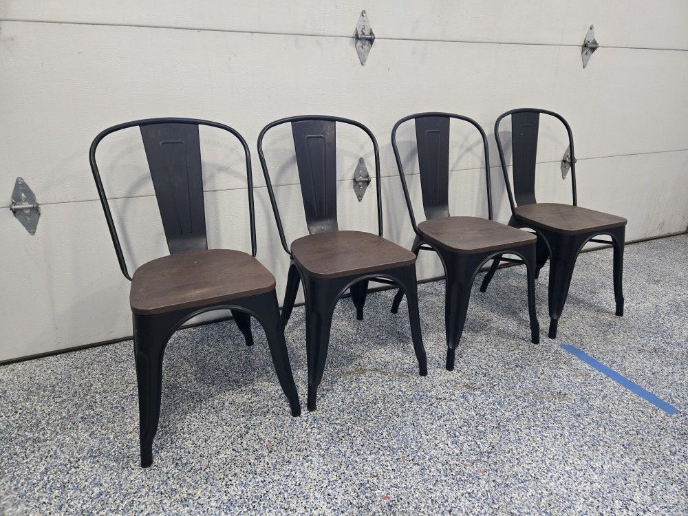 4 Dining Table Chairs