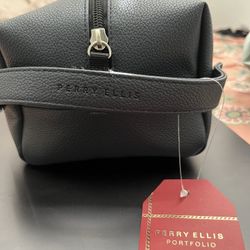 Brand New Perry Ellis Hygiene Bag