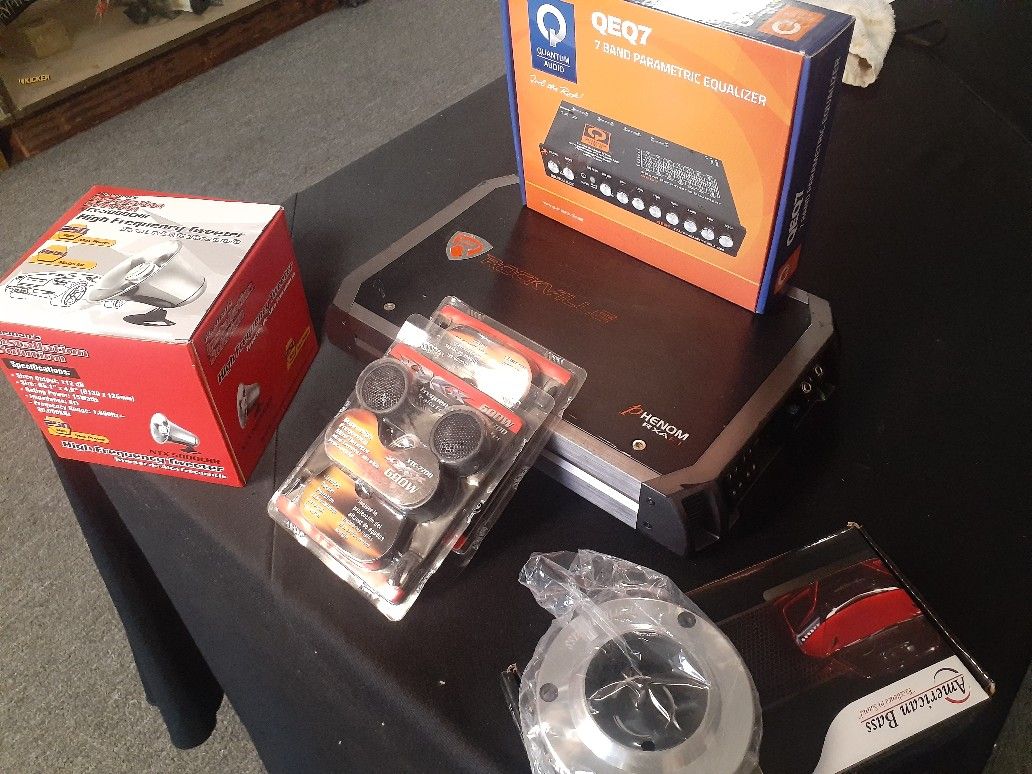 1600watt Class D. 4 Channel Amp With Special Loud And Clear Highs For Ur Ears