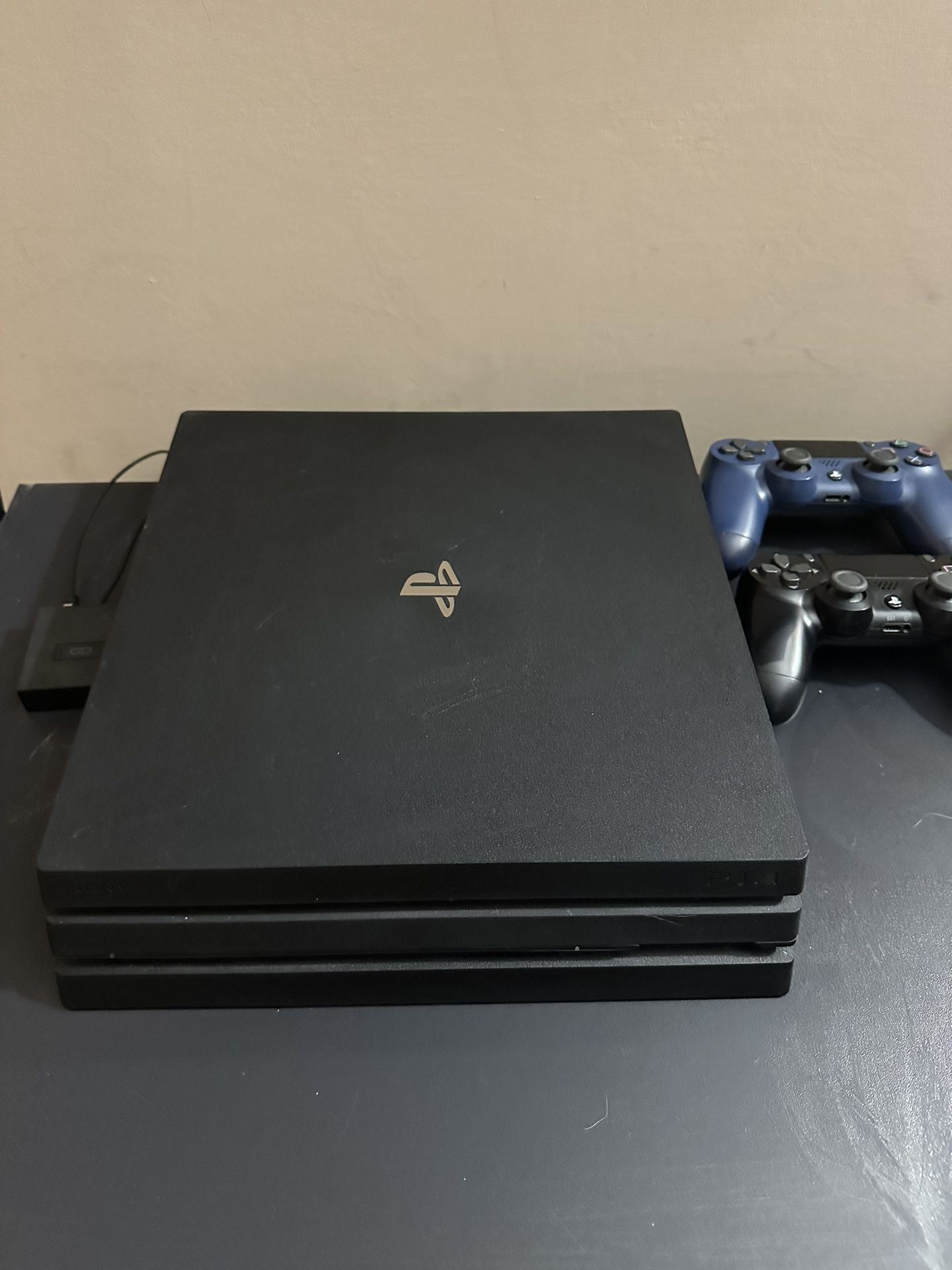 PS4 Pro W/2 Controllers And Wireless Headset 