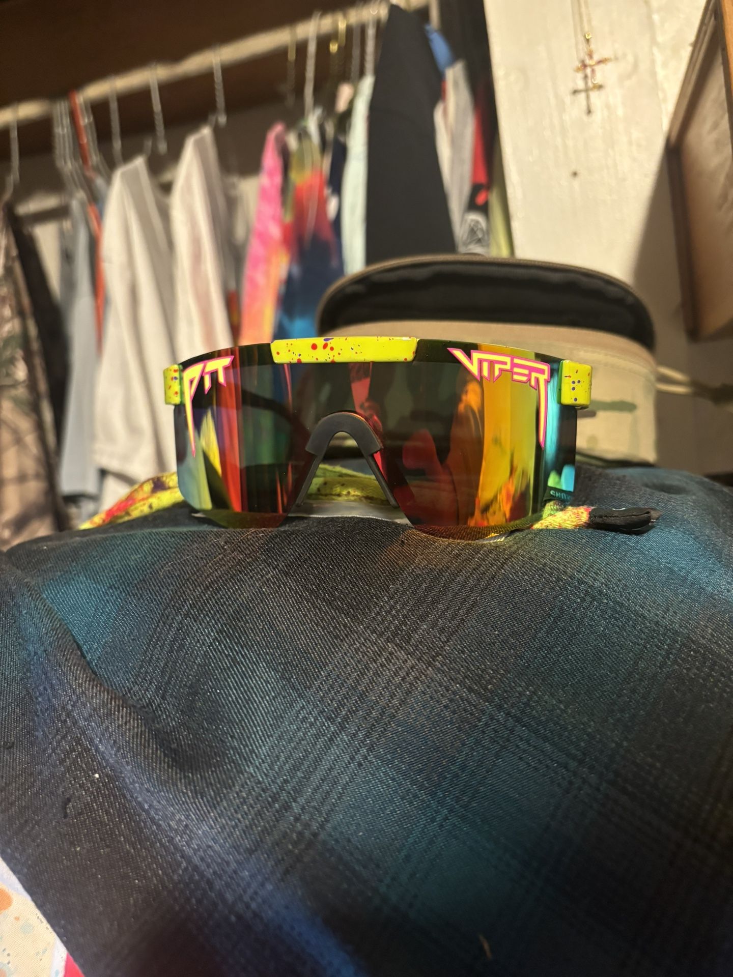 PIT VIPER 1993 POLARIZED WITH MATCHING CHUMS