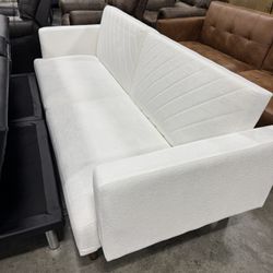 Large White Futon / Futón blanco grande
