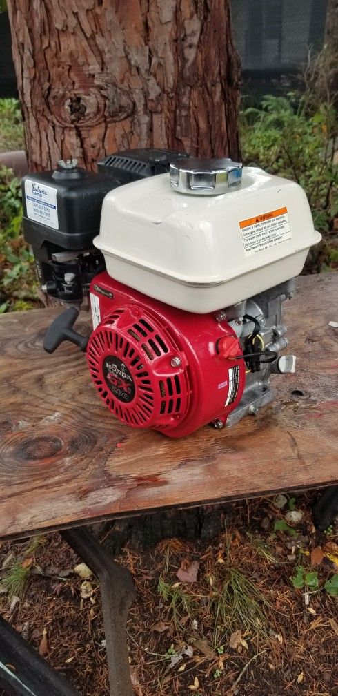 Honda GX200 5.8 hp industrial motor Low Hours Like New Runs great