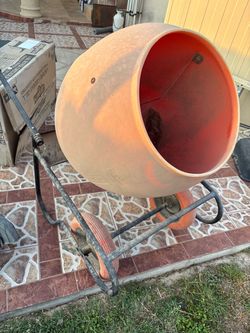 Cement mixer