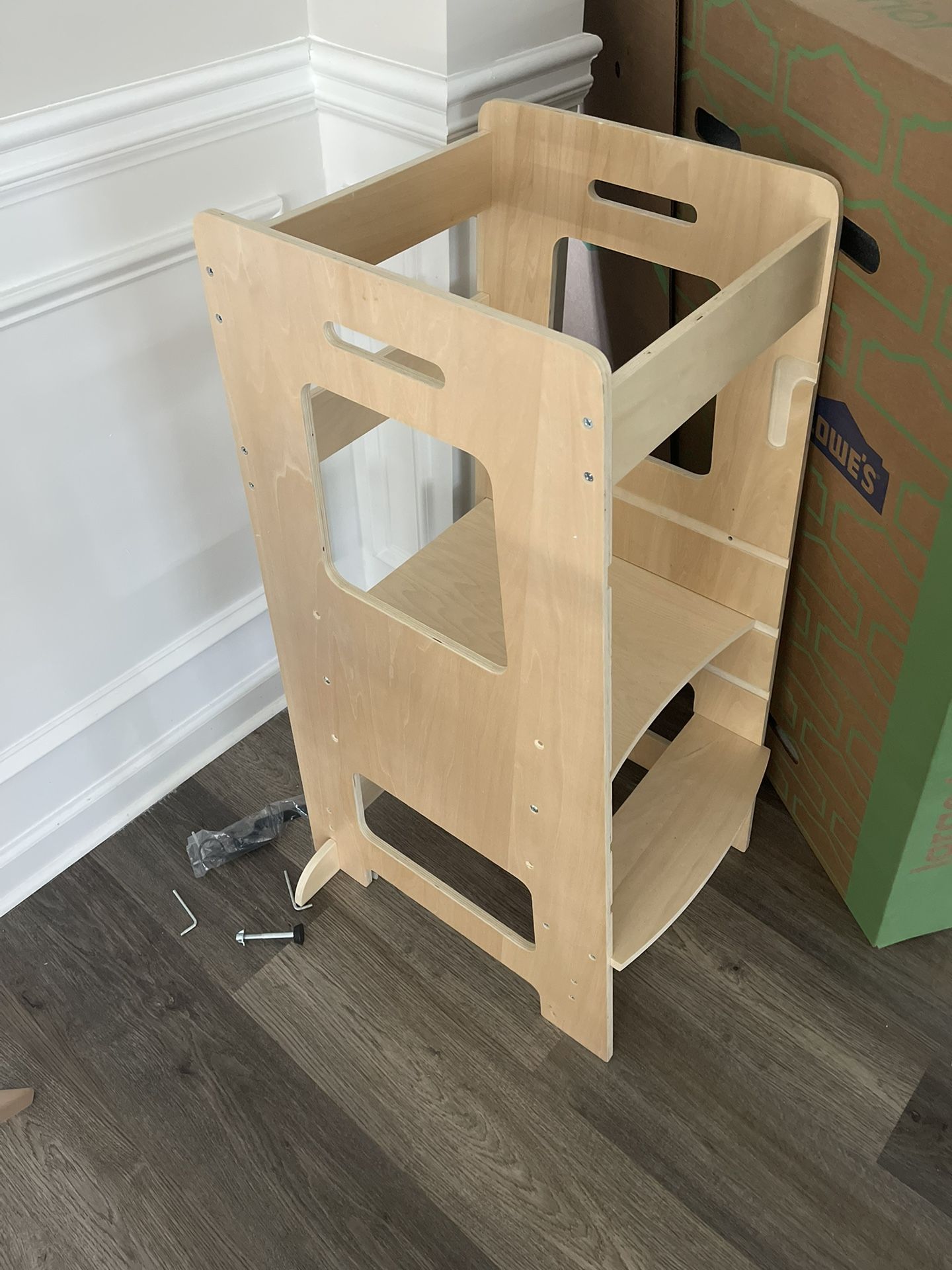 Standing Toddler Tower