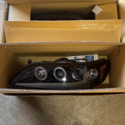 98-02 Honda Accord 1 Piece Headlights NEW IN BOX