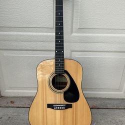 Yamaha Guitar Very Clean