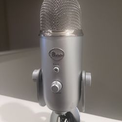 Logitech Blue yeti USB Microphone